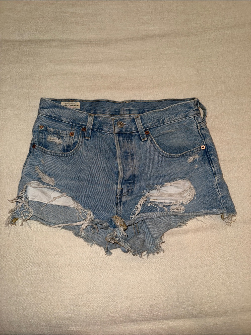 LEVI high waisted 501 shorts